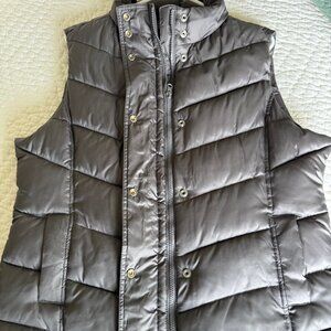 GAP Grey Quilted Puffer Vest Size XL